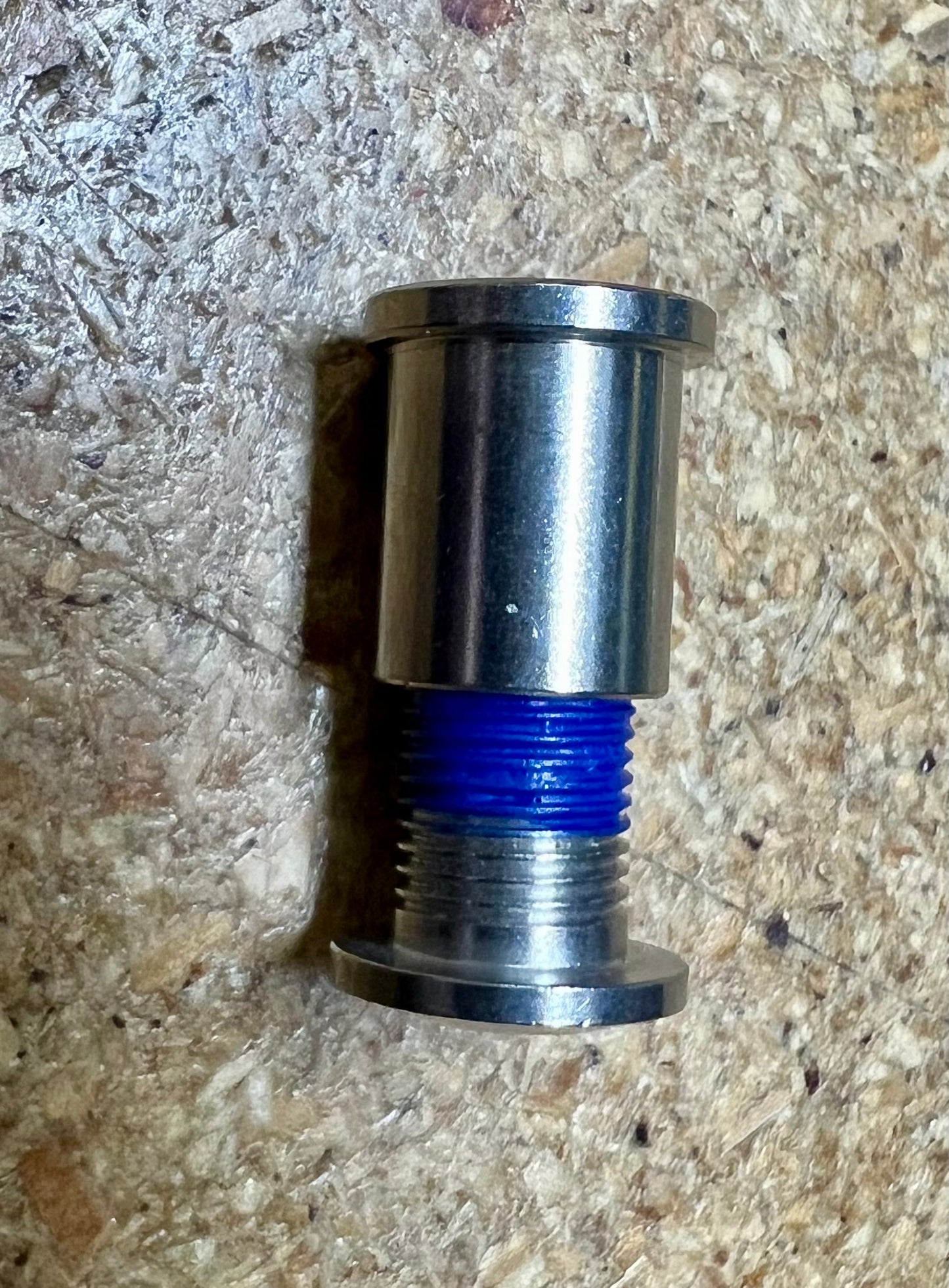 Larry vs Harry Bullitt Bolt for Dropout w/ non-integrated thread MSRP $4.00