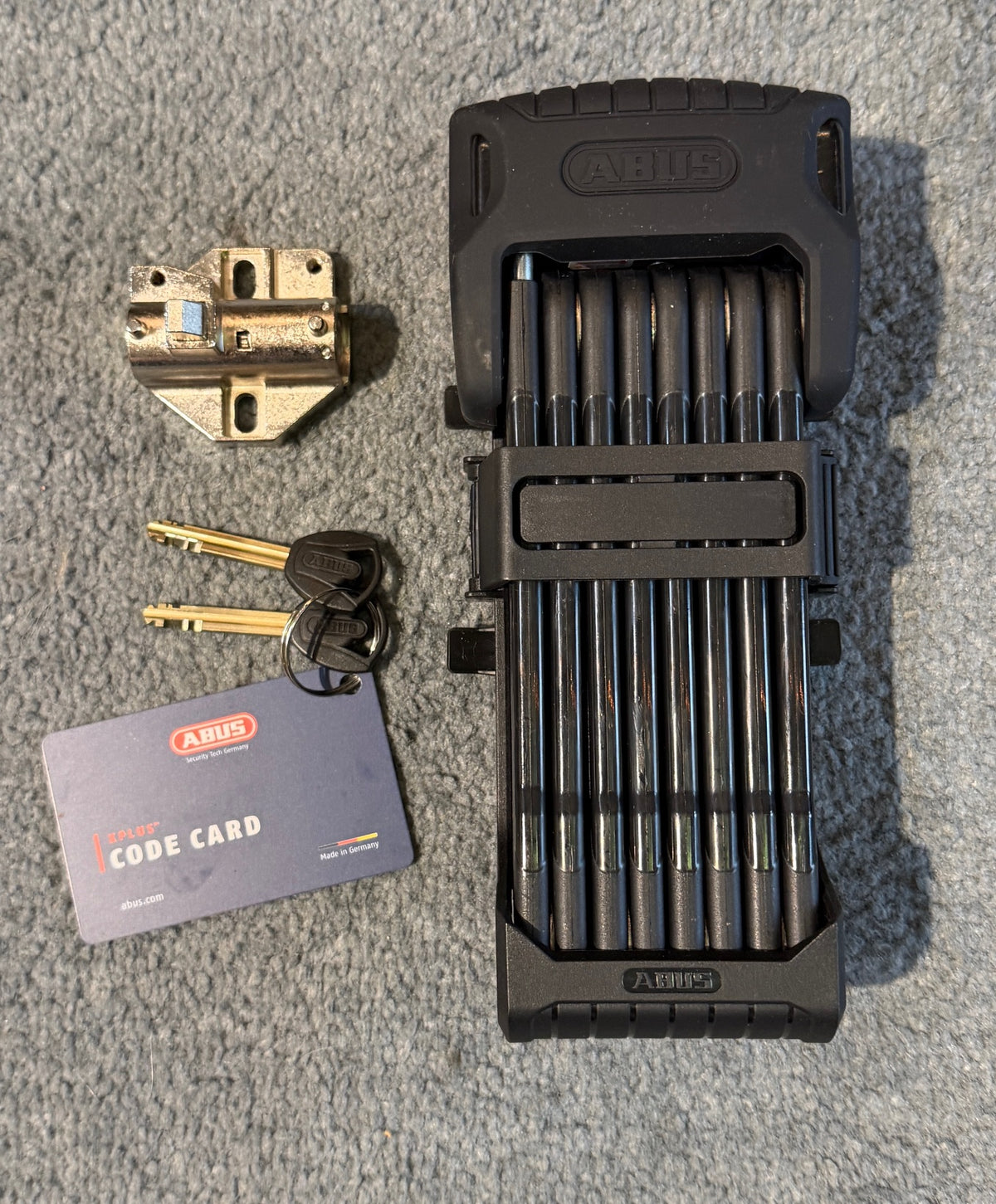 Abus Lock Set One Key STePS Battery Lock Core and Bordo X-Plus 6500 120cm Folding Lock